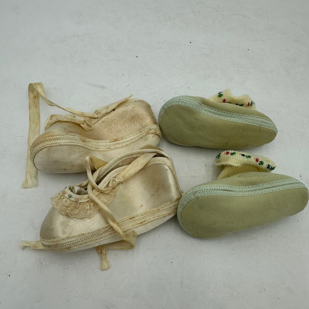 Vintage Baby Shoe Lot Cream Satin Lace Ribbon Yellow Knit Floral Booties 2 Pairs